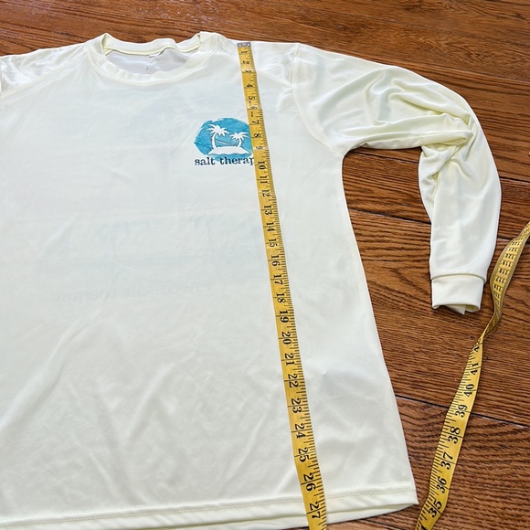 Long sleeve SPF 50+ souvenir tee.  Yellow w/beach scene on back. Size Medium - Picture 9 of 11